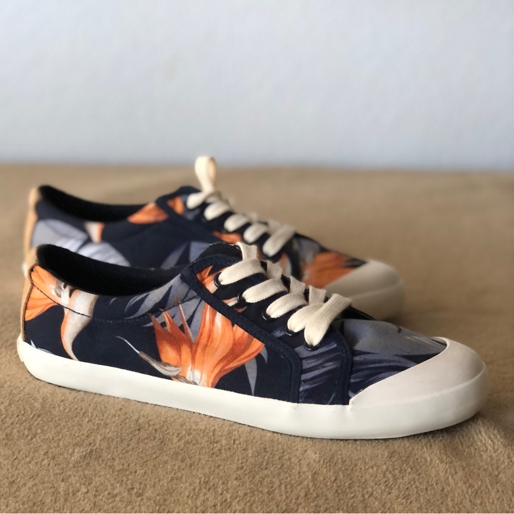 Tommy Bahama cove island Blue Navy Floral canvas sneakers size 8